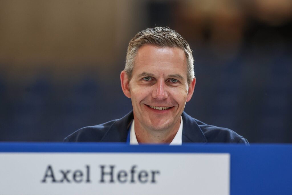Axel Hefer