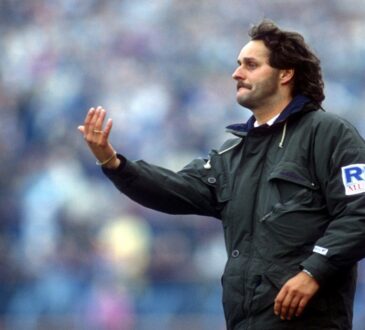 Peter Neuruer als Trainer von Schalke 04 1990.