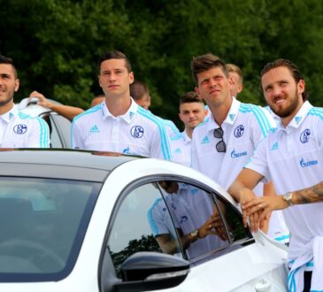 Sead Kolasinac, Julian Draxler, Klaas-Jan Huntelaar und Marco Höger