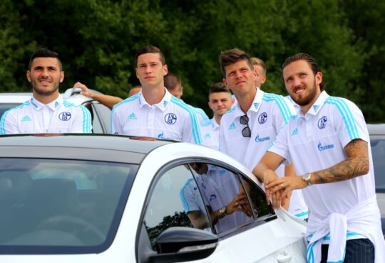 Sead Kolasinac, Julian Draxler, Klaas-Jan Huntelaar und Marco Höger