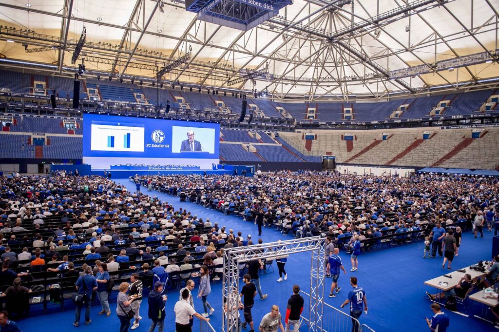 Schalke-Mitgliederversammlung