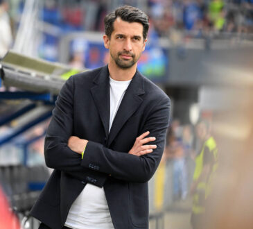 Paderborn, Home Deluxe Arena, 10.05.24, GER, Herren, 2.Bundesliga, Saison 2023-2024, SC Paderborn 07 - Hamburger SV Bild: Sportvorstand Jonas BOLDT Hamburg Only for editorial use DFL regulations prohibit any use of photographs as image sequences and/or quasi-video. NRW Deutschland *** Paderborn, Home Deluxe Arena, 10 05 24, GER, Herren, 2 Bundesliga, Saison 2023 2024, SC Paderborn 07 Hamburger SV Bild Sportvorstand Jonas BOLDT Hamburg Only for editorial use DFL regulations prohibit any use of photographs as image sequences and or quasi video NRW Germany