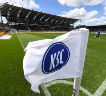 Logo oder Wappen des Karlsruher SC im Wildparkstadion