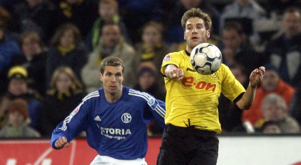 Jochen Seitz und Torsten Frings von Borussia Dortmund im Revierderby
