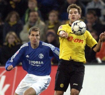 Jochen Seitz und Torsten Frings von Borussia Dortmund im Revierderby