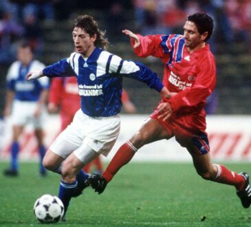 Steffen Freund im Trikot des FC Schalke 04.