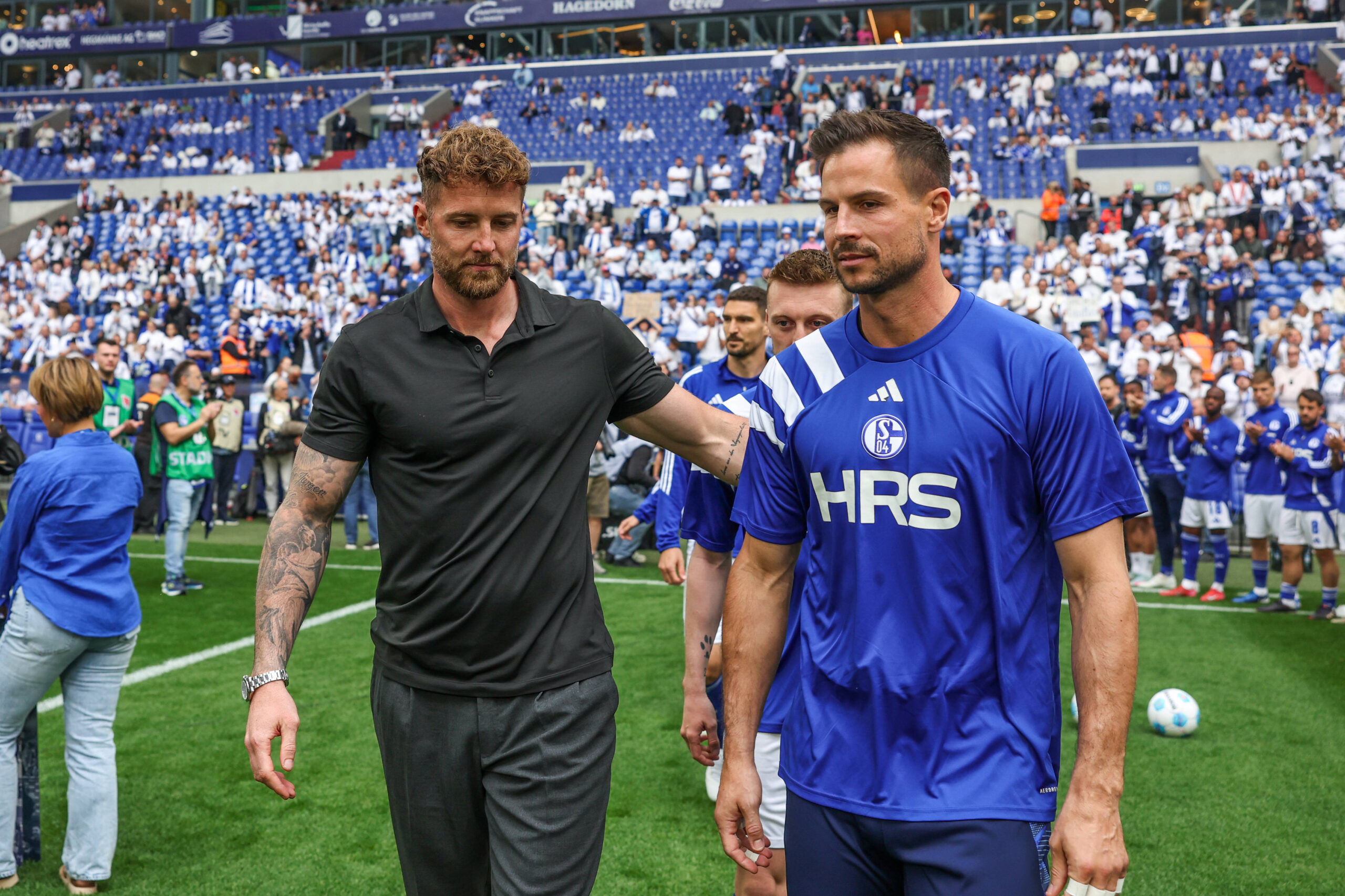 -berraschung-Ex-Torh-ter-vor-Schalke-R-ckkehr-