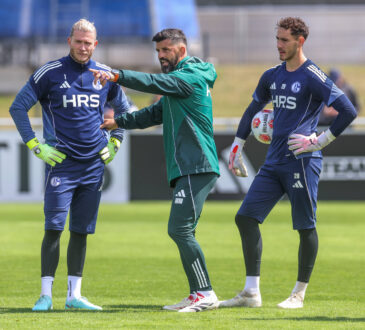 Loris Karius, Miron Muslic und Justin Heekeren