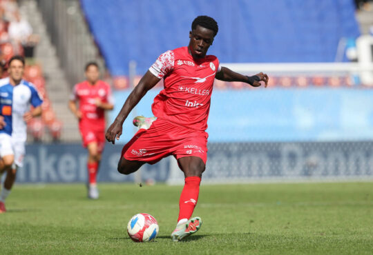 24.08.2025 Stadion Letzigrund Zuerich, SCHWEIZ, Saison 2025/2026 Herren Fussball Super League Grasshopper Club Zuerich - FC Winterthur Christian Gomis FC Winterthur *** 24 08 2025 Letzigrund Stadium Zurich, SWITZERLAND, Season 2025 2026 Mens Football Super League Grasshopper Club Zurich FC Winterthur Christian Gomis FC Winterthur PUBLICATIONxNOTxINxSUI