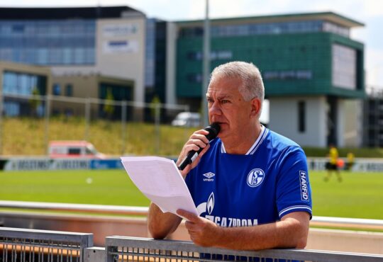 Stadionsprecher Dirk Oberschulte-Beckmann
