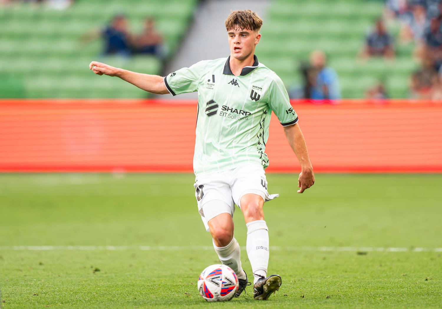 A-League Men Melbourne Victory vs Western United in Melbourne, Australia - 10 Jan 2025 Western United s Dylan Leonard seen in action during the A-League game between Melbourne Victory FC and Western United FC at AAMI Park. Final score Western United 4:3 Melbourne Victory Melbourne Australia Copyright: xOlivierxRachonx/xSOPAxImagesx AL-Victory-WesternUnited-64386-olivierrachon