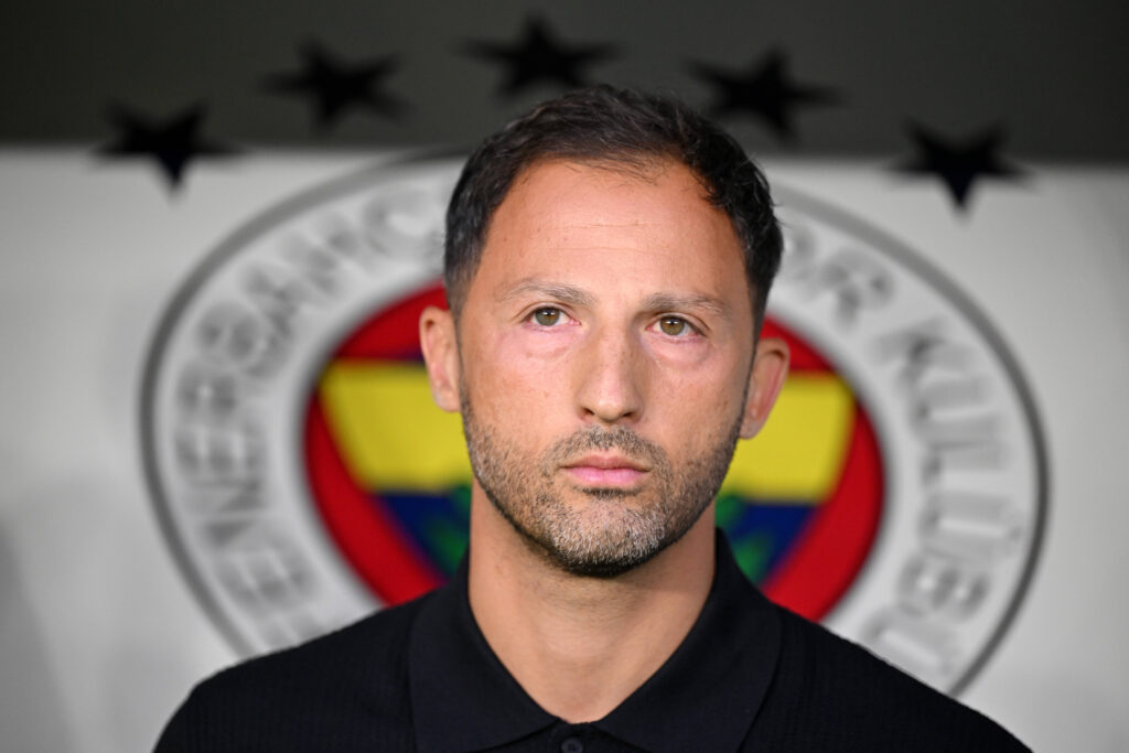 Bei-Fenerbahce-Turbulenter-Start-f-r-Ex-Schalke-Coach-Tedesco