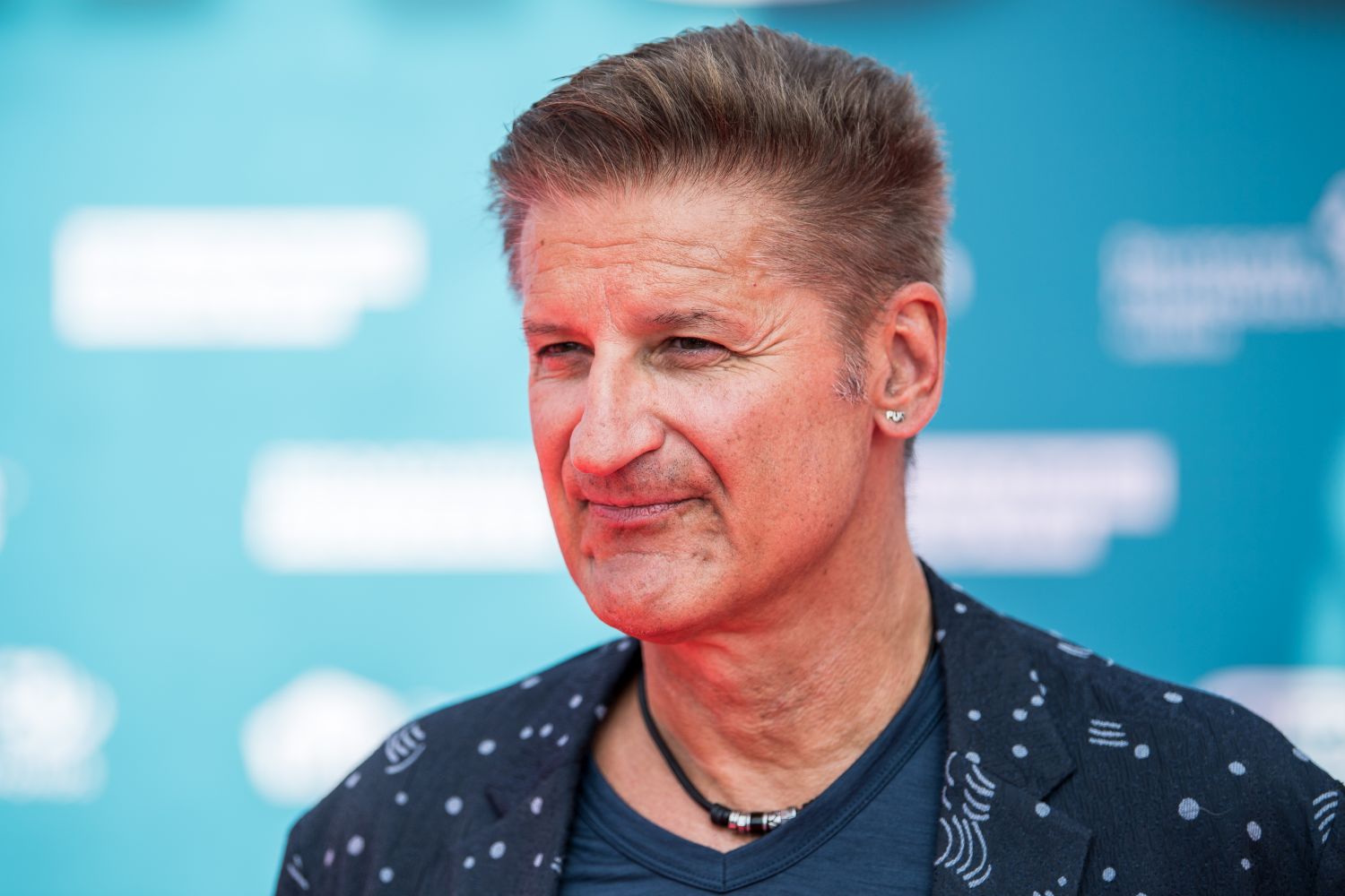 Hartmut Engler, Sänger von Pur