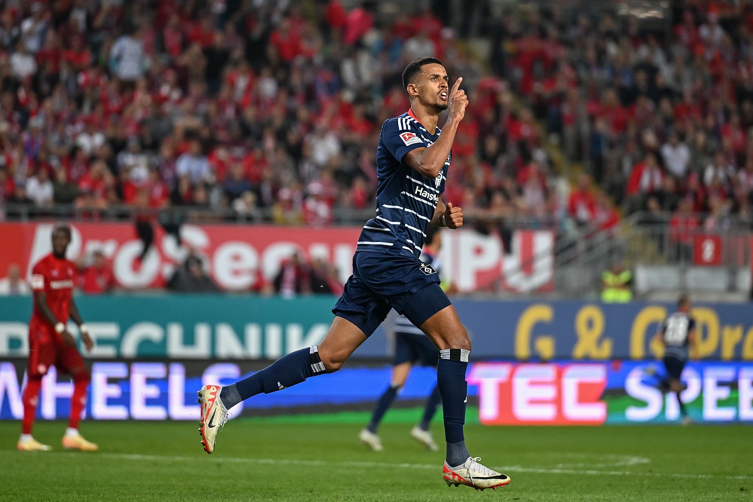 Robert Glatzel, Hamburger SV