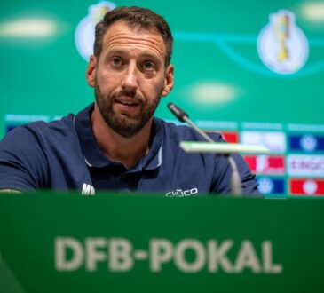 Mitch Kniat, Trainer von Arminia Bielefeld