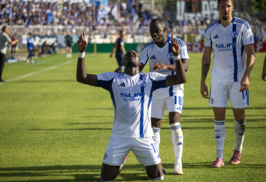 Bryan Lasme und Christopher Antwi-Adjei