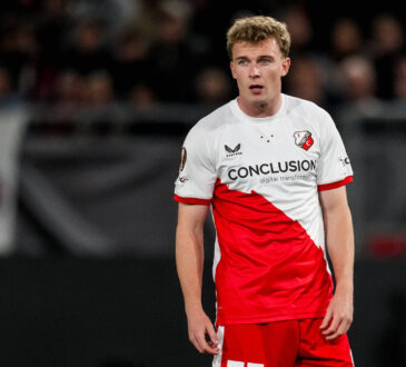 UTRECHT, NETHERLANDS - SEPTEMBER 25: Derry Murkin of FC Utrecht looks on during the UEFA Europa League 2025/26 League Phase MD1 match between FC Utrecht and Olympique Lyonnais at Stadion Galgenwaard on September 25, 2025 in Utrecht, Netherlands. Photo by Rene Nijhuis SPO PUBLICATIONxINxGERxSUIxAUTxONLY Copyright: xRenexNijhuis/MBxMediax
