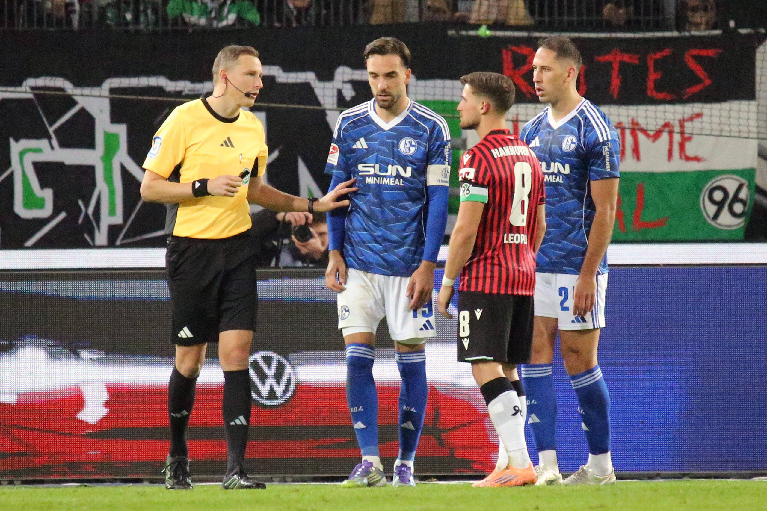 Martin Petersen, Kenan Karaman und Enzo Leopold