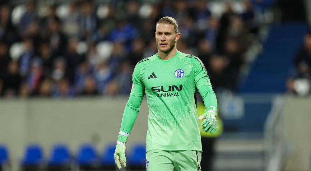 29.10.2025, xdcx, Fussball DFB-Pokal 2. Runde, SV Darmstadt 98 - FC Schalke 04, emonline, emspor, despor, v.l., Loris Karius FC Schalke 04 DFL/DFB REGULATIONS PROHIBIT ANY USE OF PHOTOGRAPHS AS IMAGE SEQUENCES AND/OR QUASI-VIDEO. *** 29 10 2025, xdcx, Fuﬂball DFB Pokal 2 Runde, SV Darmstadt 98 FC Schalke 04, emonline, emspor, despor, v l , Loris Karius FC Schalke 04 DFL DFB REGULATIONS PROHIBIT ANY USE OF PHOTOGRAPHS AS IMAGE SEQUENCES AND OR QUASI VIDEO Copyright: HMBxMedia/Claus