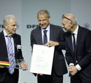 Bernard Dietz, Jürgen Klinsmann, Bernd Neuendorf