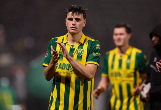 2025-10-17 ADO Den Haag v FC Dordrecht - Dutch Keuken Kampioen Divisie DEN HAAG, THE NETHERLANDS - OCTOBER 17: Matteo Waem of ADO Den Haag is thanking the fans for their support after winning the match during the Dutch Keuken Kampioen Divisie match between ADO Den Haag and FC Dordrecht at WerkTalent Stadion on October 17, 2025 in Den Haag, The Netherlands. Den Haag WerkTalent Stadion The Netherlands Content not available for redistribution in The Netherlands directly or indirectly through any third parties. Copyright: xHansxvanxderxValkx