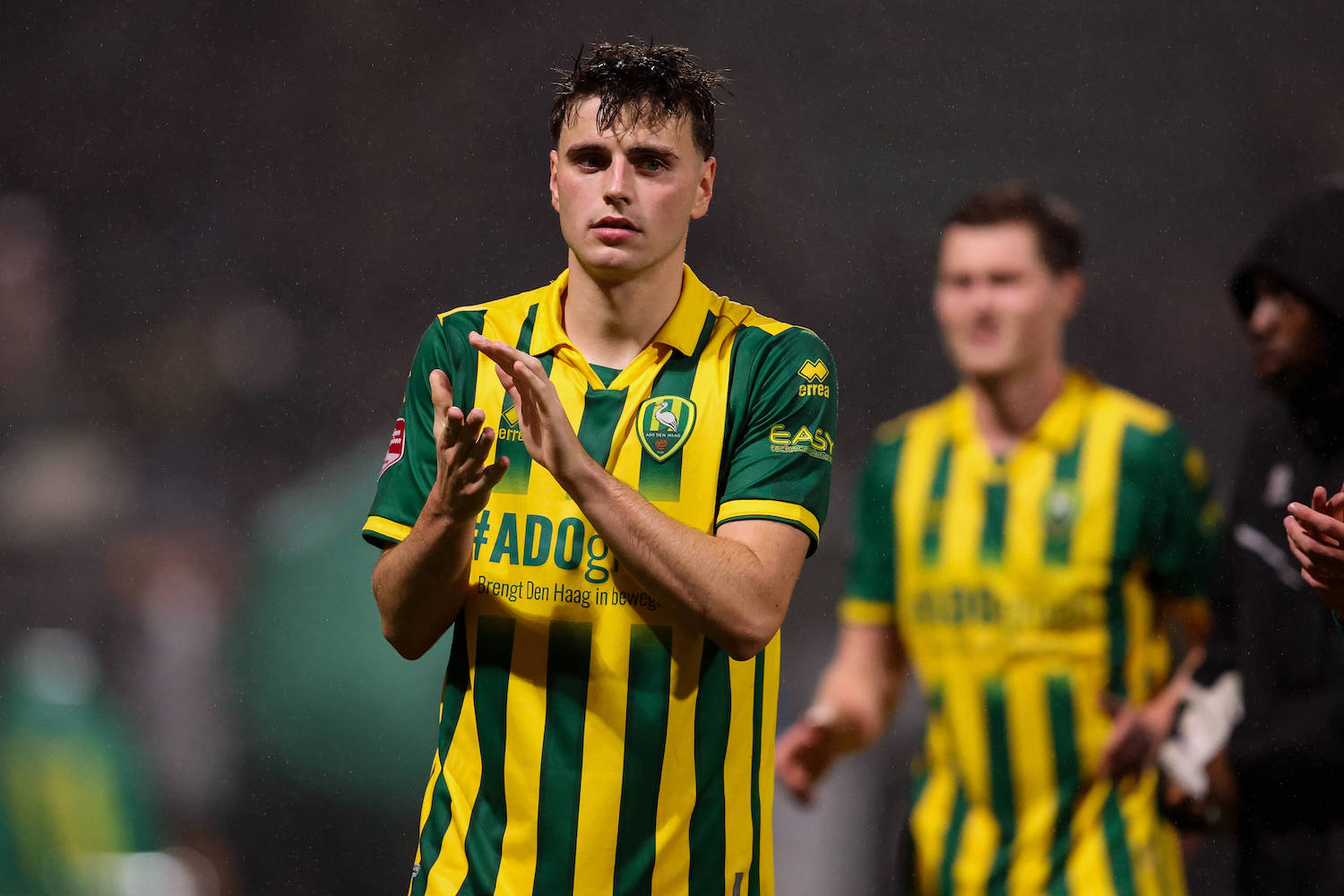 2025-10-17 ADO Den Haag v FC Dordrecht - Dutch Keuken Kampioen Divisie DEN HAAG, THE NETHERLANDS - OCTOBER 17: Matteo Waem of ADO Den Haag is thanking the fans for their support after winning the match during the Dutch Keuken Kampioen Divisie match between ADO Den Haag and FC Dordrecht at WerkTalent Stadion on October 17, 2025 in Den Haag, The Netherlands. Den Haag WerkTalent Stadion The Netherlands Content not available for redistribution in The Netherlands directly or indirectly through any third parties. Copyright: xHansxvanxderxValkx