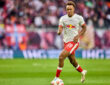 01.11.2025, Fuﬂball, M‰nner, Bundesliga, 2025 2026, RB Leipzig - VfB Stuttgart Assan Ouedraogo 20, RB Leipzig, Freisteller, Aktion, mit Ball, im Dribbling Leipzig Red Bull Arena Sachsen Deutschland *** 01 11 2025, Football, Men, Bundesliga, 2025 2026, RB Leipzig VfB Stuttgart Assan Ouedraogo 20, RB Leipzig , free position, action, with ball, dribbling Leipzig Red Bull Arena Saxony Germany