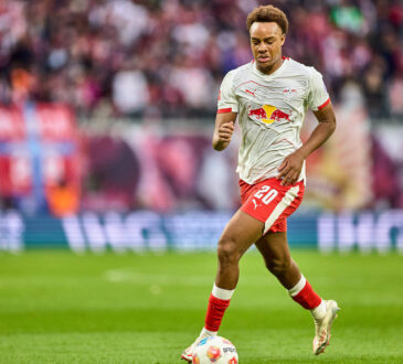 01.11.2025, Fuﬂball, M‰nner, Bundesliga, 2025 2026, RB Leipzig - VfB Stuttgart Assan Ouedraogo 20, RB Leipzig, Freisteller, Aktion, mit Ball, im Dribbling Leipzig Red Bull Arena Sachsen Deutschland *** 01 11 2025, Football, Men, Bundesliga, 2025 2026, RB Leipzig VfB Stuttgart Assan Ouedraogo 20, RB Leipzig , free position, action, with ball, dribbling Leipzig Red Bull Arena Saxony Germany