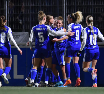 Schalke 04 - Borussia Dortmund ** NUR FÜR REDAKTIONELLE ZWECKE ** EDITORIAL USE ONLY **Fußball Fr