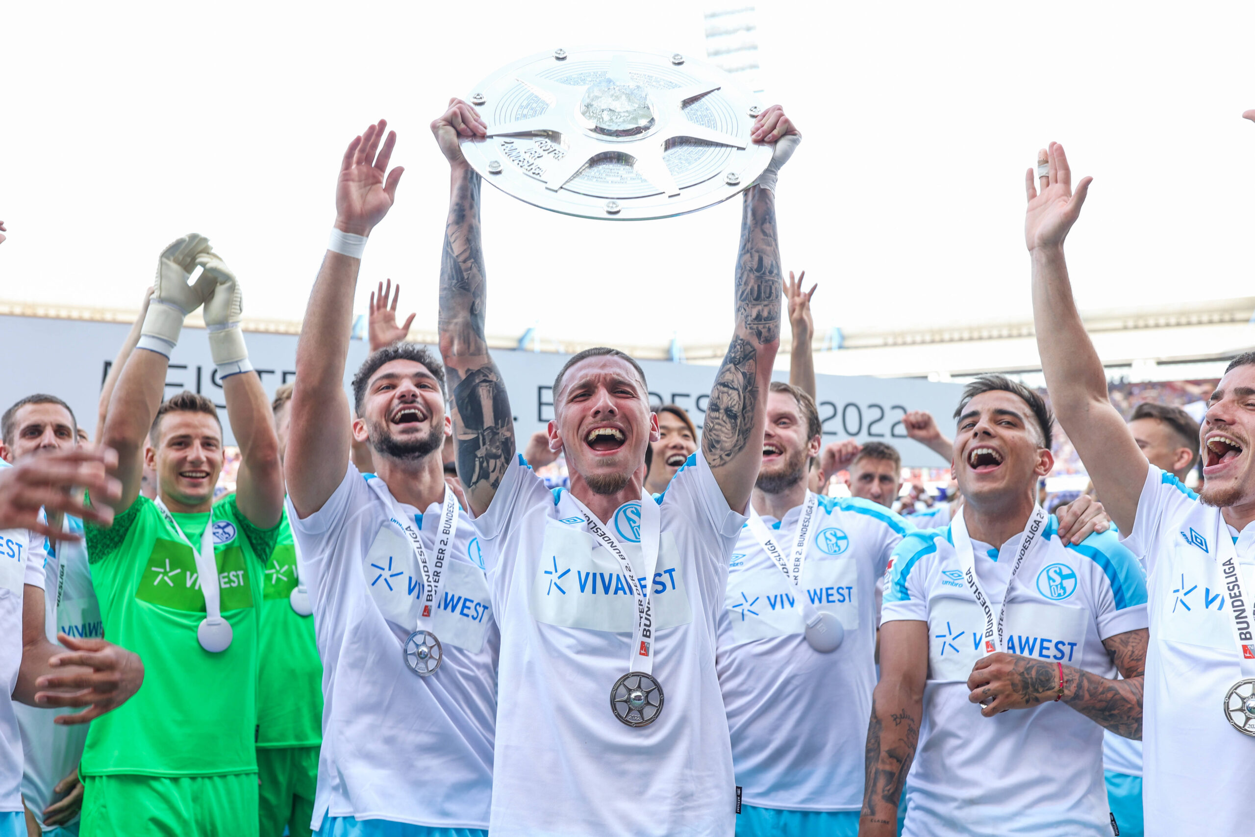 v. l. Martin Fraisl, Kerim Calhanoglu, Darko Churlinov, Thomas Ouwejan, Rodrigo Zalazar