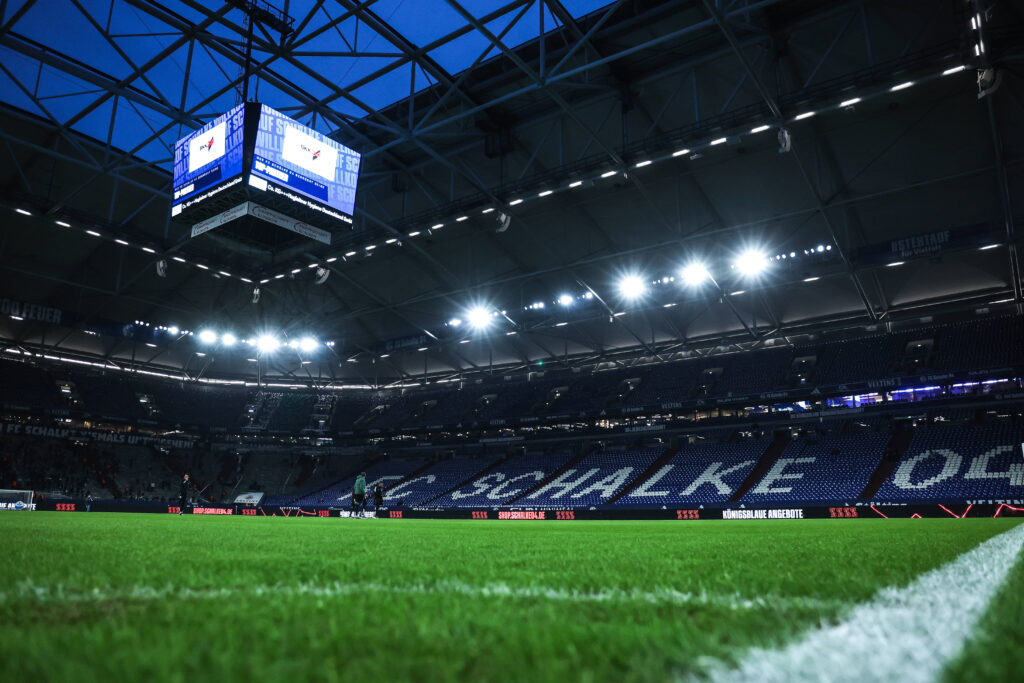 Fussball, 2. Bundesliga Saison 2025 2026 14. Spieltag FC Schalke 04 - SC Paderborn 07 28.11.2025, VELTINS-Arena Das Stadion vor dem Spiel