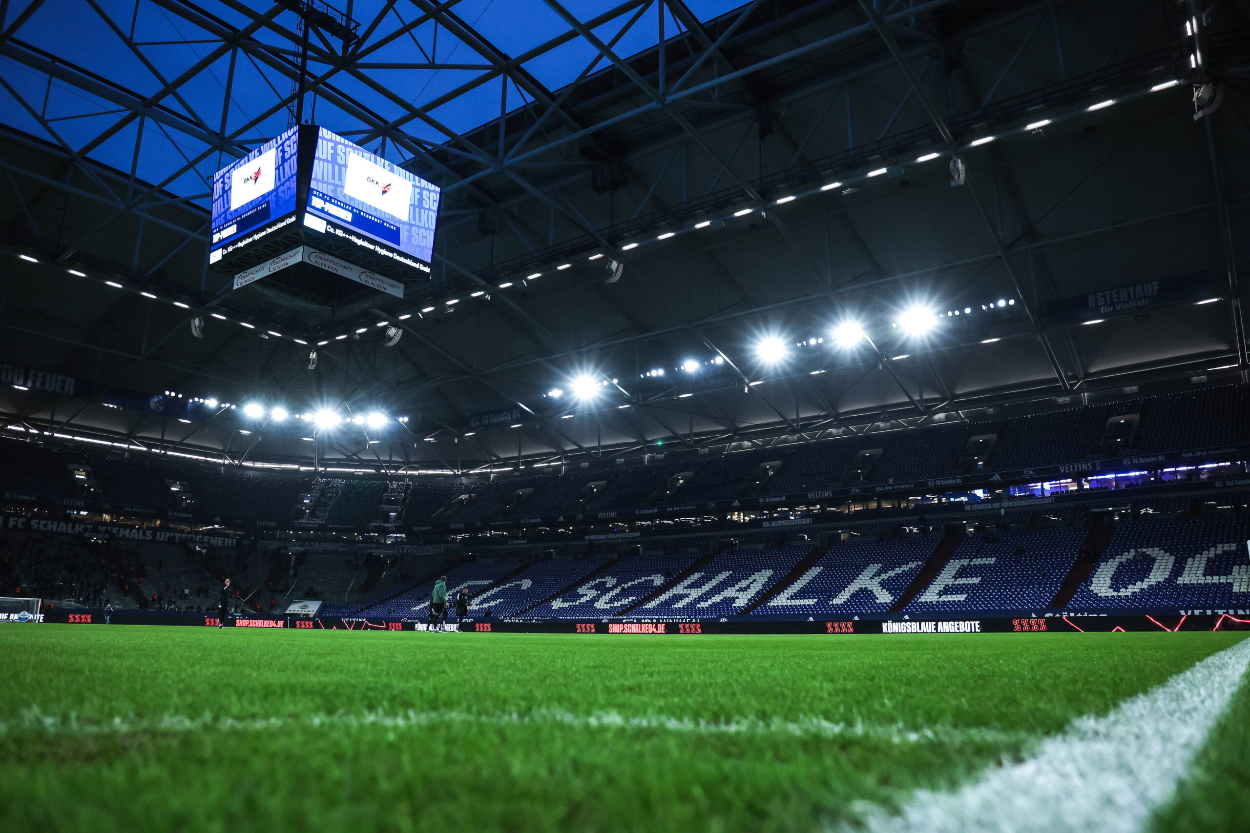 Fussball, 2. Bundesliga Saison 2025 2026 14. Spieltag FC Schalke 04 - SC Paderborn 07 28.11.2025, VELTINS-Arena Das Stadion vor dem Spiel
