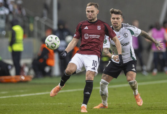 Legia Warsaw vs Sparta Prague - UEFA Conference League Jan Kuchta during UEFA Conference League match between Legia Warsaw and Sparta Prague in Warsaw,Poland on November 27, 2025 NO SALES POLAND Warsaw Poland PUBLICATIONxNOTxINxFRA Copyright: xAndrzejxIwanczukx originalFilename:iwanczuk-legiawar251128_npOiJ.jpg