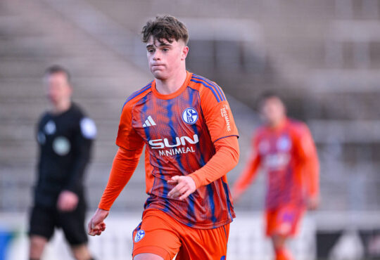 10.01.2026, Fussball, 2. Bundesliga, Saison 2025/2026, Testspiel, FC Schalke 04 - VfL Osnabr¸ck, Dylan Leonard FC Schalke 04 xRHR-FOTO/YYx *** 10 01 2026, Football, 2 Bundesliga, Season 2025 2026, Test match, FC Schalke 04 VfL Osnabr¸ck, Dylan Leonard FC Schalke 04 xRHR PHOTO YYx Copyright: KROEGER/RHR-FOTOx RHR-FOTO/YY