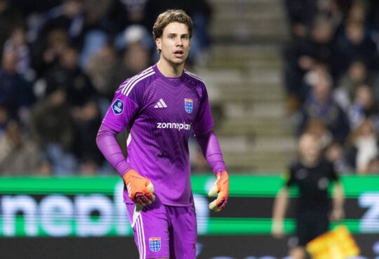 ZWOLLE , 17-01-2026 , MAC3PARK Stadium , season 2025 / 2026 , Dutch Eredivisie football , match between PEC Zwolle - AZ , picture shows PEC Zwolle goalkeeper Jasper Schendelaar PEC - AZ PUBLICATIONxNOTxINxNED x200874862x Copyright:
