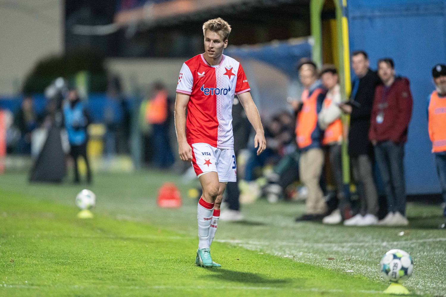 Kommt-noch-ein-Linksverteidiger-Schalke-an-Ondrej-Zmrzly-interessiert