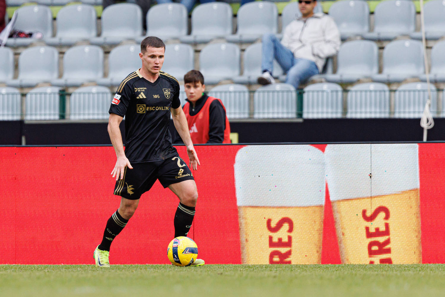 Jeremy Livolant seen during Liga Portugal game between teams of Casa Pia and FC Alverca at Estadio Municipal Rio Maior Maciej Rogowski/Ball Raw Images Rio Maior Estadio Municipal Rio Maior Portugal Copyright: xMaciejxRogowskix maciejrogowski_casapia_alverca_2526-287