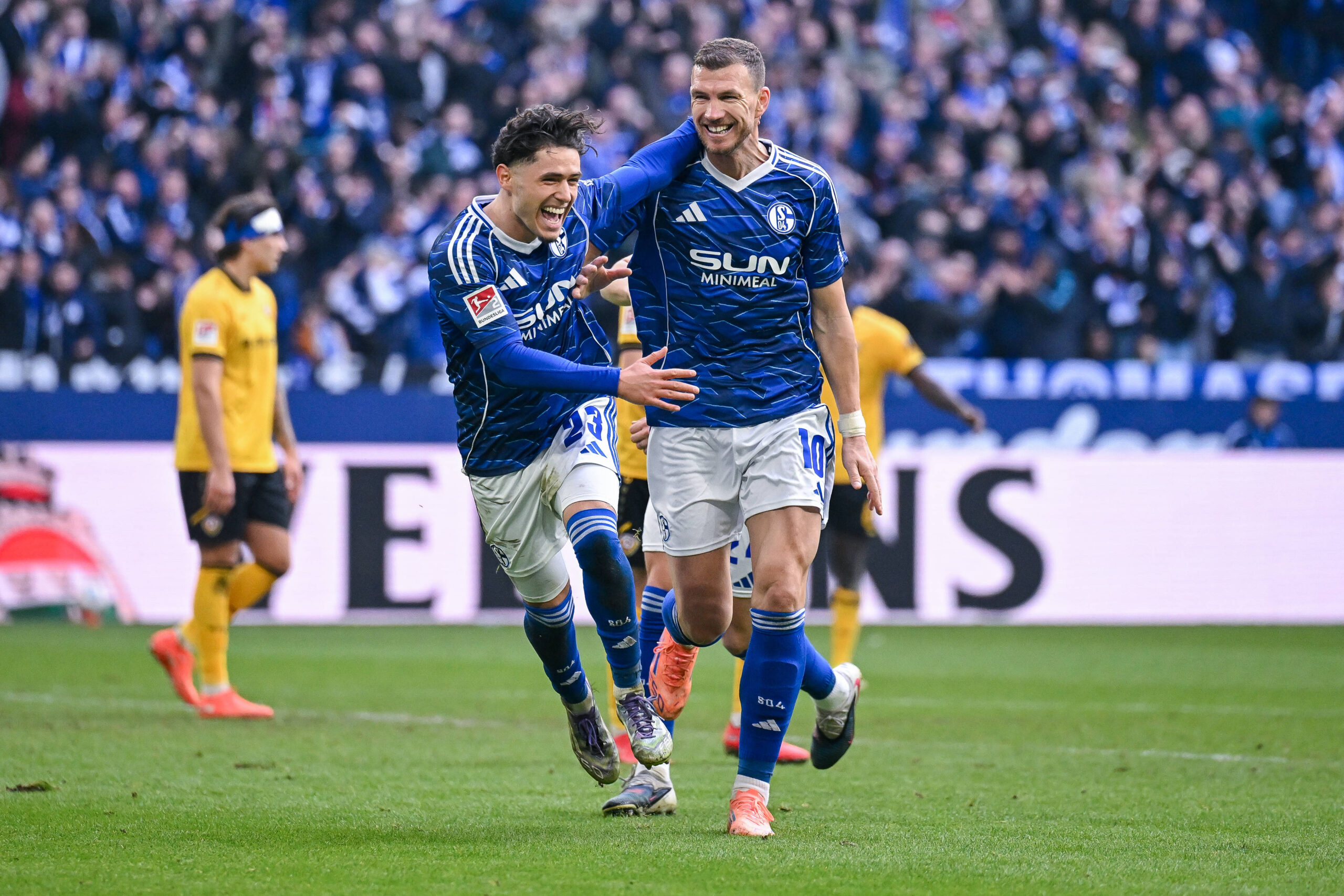 Soufiane El-Faouzi und Edin Dzeko