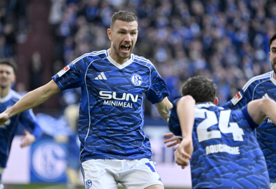 Edin Dzeko, Adil Aouchiche und Kenan Karaman