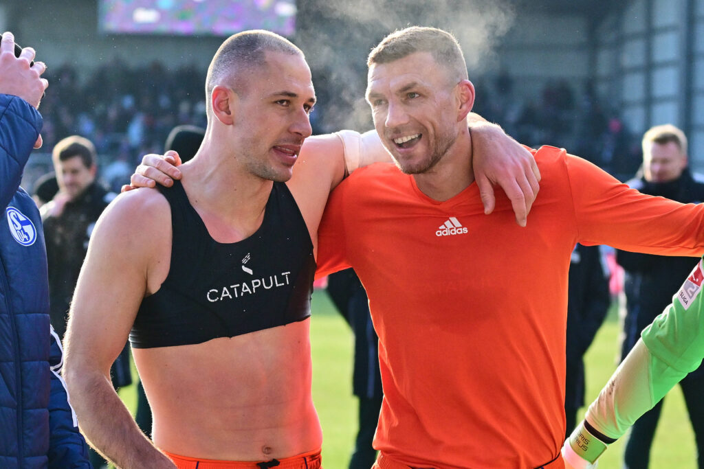 Nikola Katic und Edin Dzeko