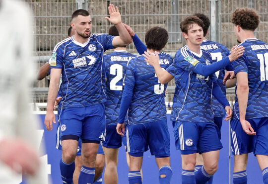 Fußball Regionalliga West Begegnung FC Schalke 04 U23 gegen Borussia Mönchengladbach U23