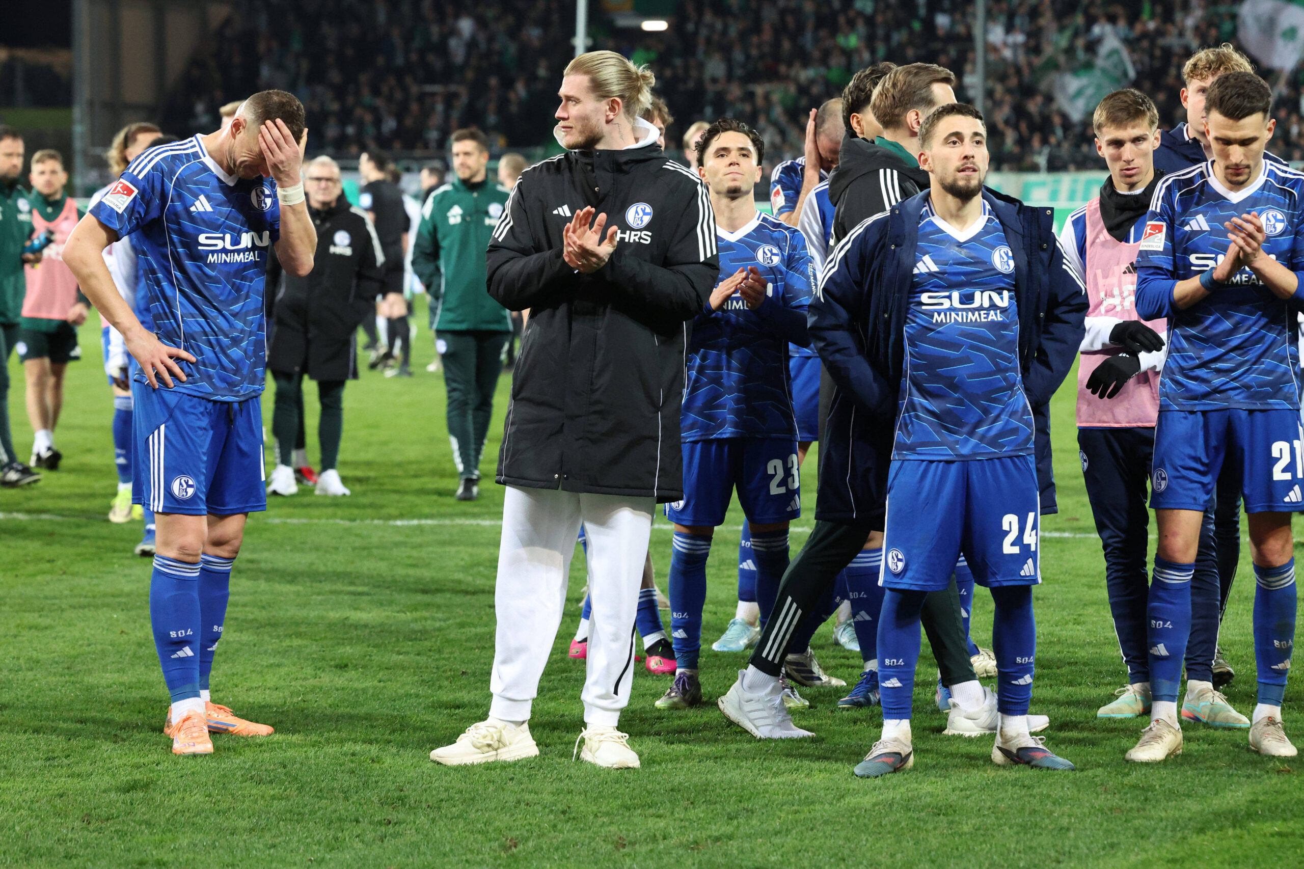 Edin Dzeko enttäuscht, Loris Karius bedankt sich bei den Fans
