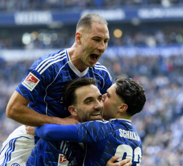 Kenan Karaman (FC Schalke) Torjubel, jubelt nach seinem Treffer zum 2:0 waehrend des Spiels der 2. Bundesliga zwischen FC Schalke 04 und Hannover 96