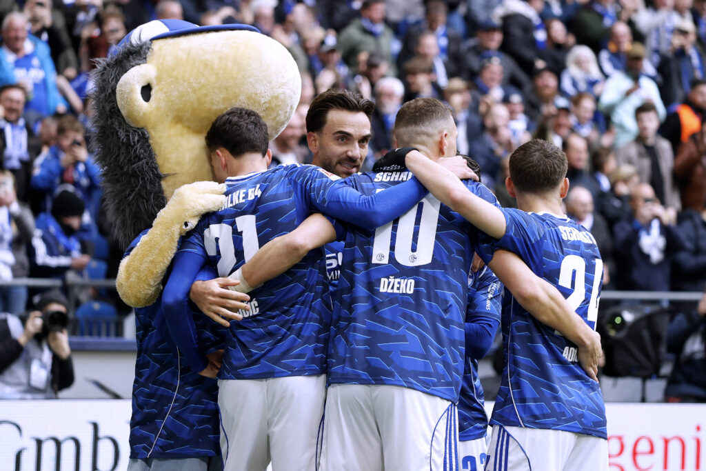 Dejan Ljubicic, Kenan Karaman und Edin Dzeko