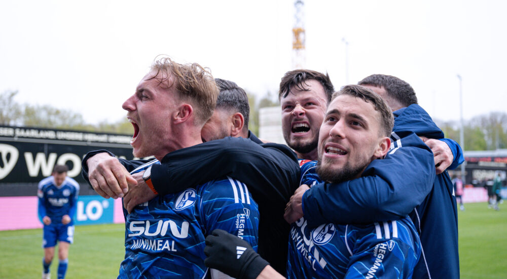 12.04.2026, Fussball, 2. Bundesliga, Saison 2025 2026, 29. Spieltag, SV 07 Elversberg - FC Schalke 04, Timo Becker, Trainer Miron Muslic, Adrian Gantenbei, Adil Aouchiche