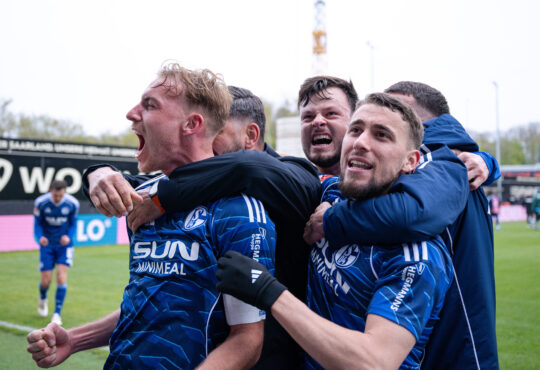 12.04.2026, Fussball, 2. Bundesliga, Saison 2025 2026, 29. Spieltag, SV 07 Elversberg - FC Schalke 04, Timo Becker, Trainer Miron Muslic, Adrian Gantenbei, Adil Aouchiche