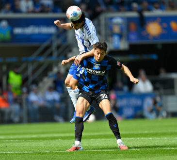 Paderborn, Home Deluxe Arena, 26.04.26, GER, Herren, 2.Bundesliga, Saison 2025-2026, SC Paderborn 07 - FC Schalke 04 Bild: v.li. im Zweikampf Mertcan AYHAN Schalke und Stefano MARINO Paderborn im Kopfball, Kopfballduell DFL regulations prohibit any use of photographs as image sequences and/or quasi-video. NRW Deutschland *** Paderborn, Home Deluxe Arena, 26 04 26, GER, Herren, 2 Bundesliga, Saison 2025 2026, SC Paderborn 07 FC Schalke 04 Bild v li im Zweikampf Mertcan AYHAN Schalke und Stefano MARINO Paderborn im Kopfball, Kopfballduell DFL regulations prohibit any use of photographs as image sequences and or quasi video NRW Deutschland