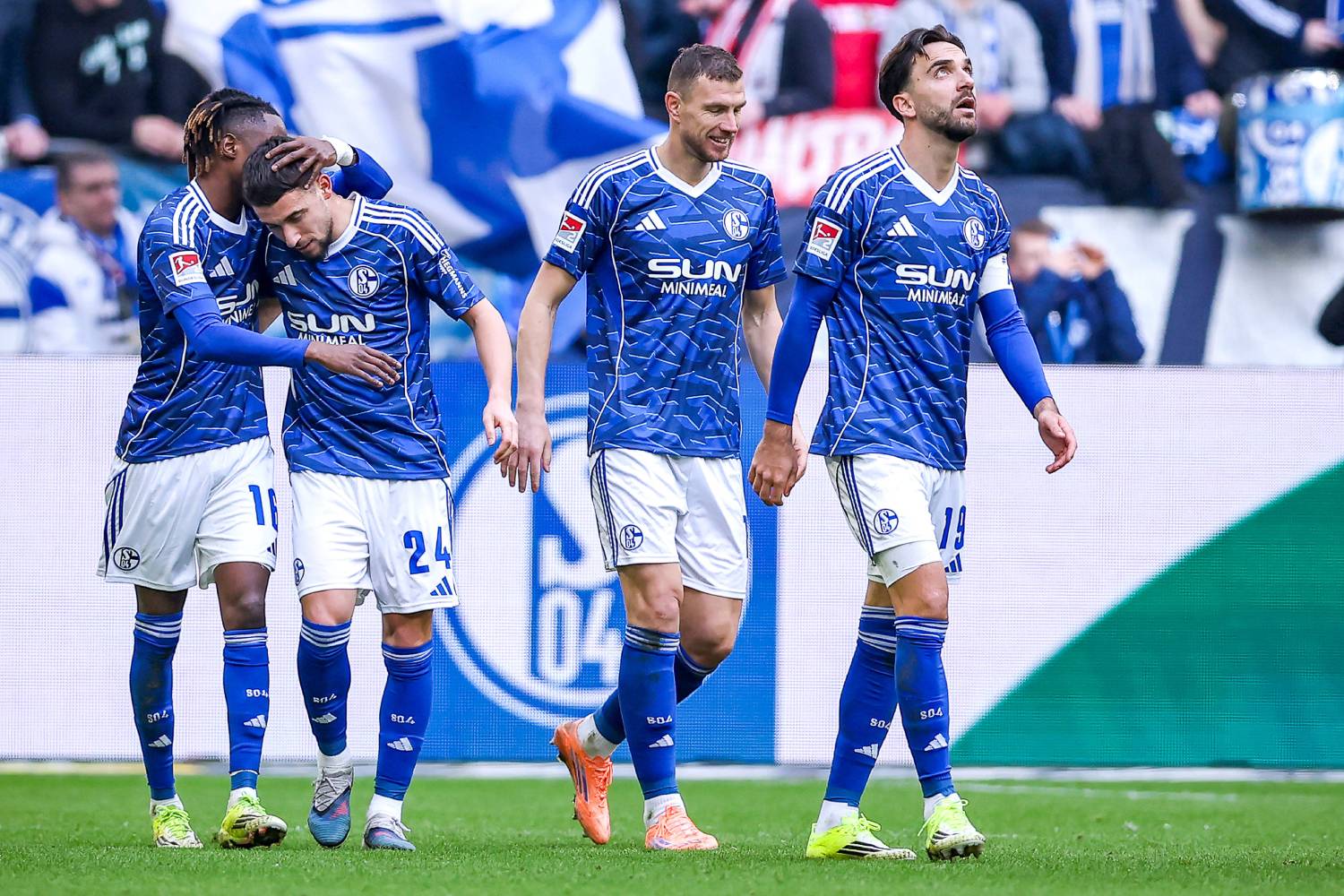 Moussa Ndiaye, Adil Aouchiche, Edin Dzeko & Kenan Karaman
