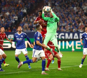 Loris Karius und Team