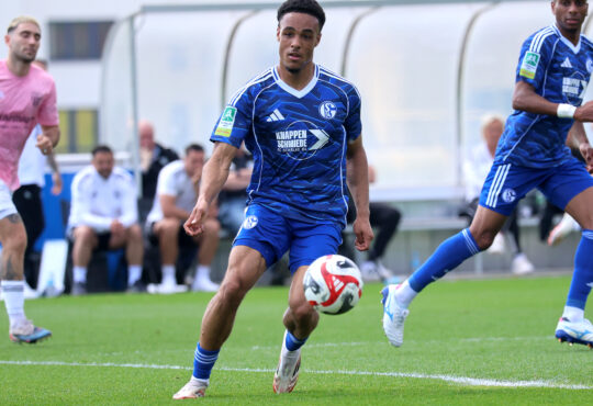 U23 Fußball Regionaliga Spiel zwischen FC Schalke 04 und 1. FC Bocholt im Parkstadion in Gelsenkirchen